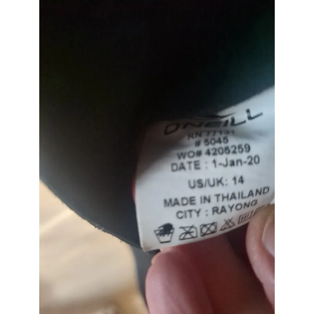 O’Neil Kids Short Sleeve Wet Suit Size 14